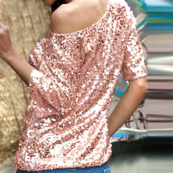 HPπBest seller! Rose gold off shoulder sequin top - Picture 2 of 8